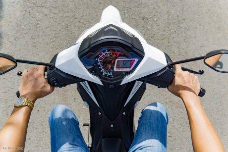 Komparasi fisik Yamaha MX King vs Honda Supra GTR150 (5)