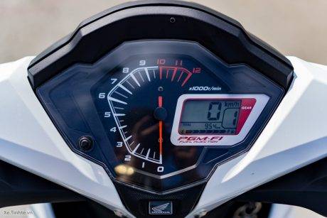Komparasi fisik Yamaha MX King vs Honda Supra GTR150 (7)