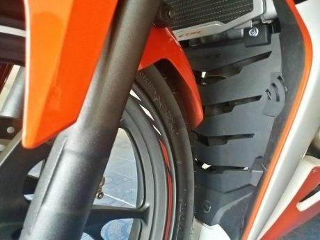 cover engine cbr150r
