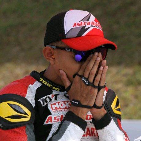dimas eky Jepang