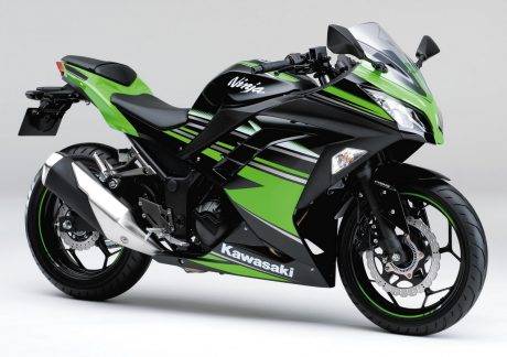 2017-Kawasaki-Ninja-250-KRT-01