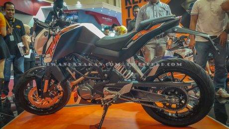 KTM Duke dan RC200 (27)