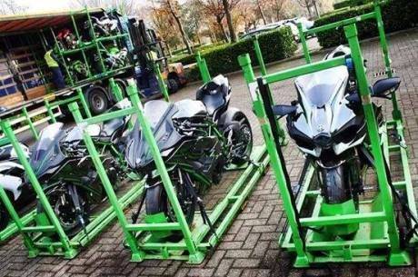 kawasaki-ninja-h2-packing-for-shipping
