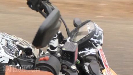 2017-ktm-duke-200-1
