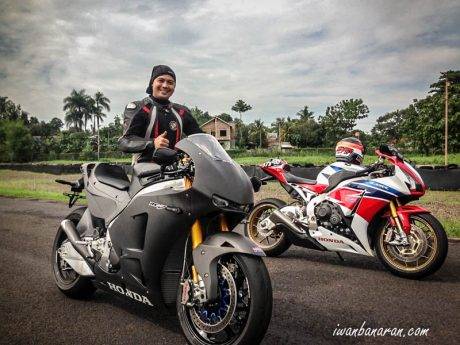 honda-rc213v-s-iwb-sentul-2016-4
