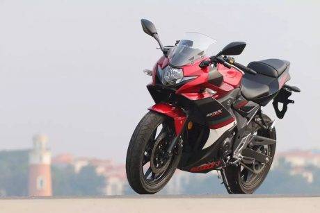 new-suzuki-gsx250r-4