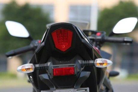 new-suzuki-gsx250r-8