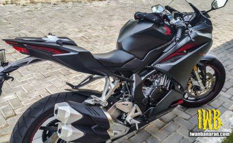 honda-all-new-cbr250rr-201c7-iwb1