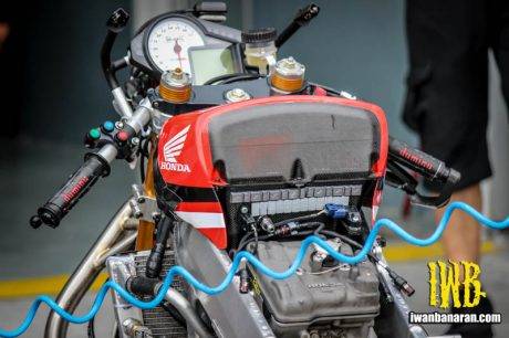 honda-nsf250-1