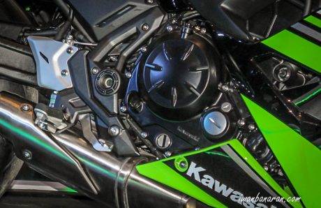 kawasaki-ninja-650-2017-12