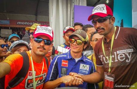 rossi-palsu-sepang-2016-4