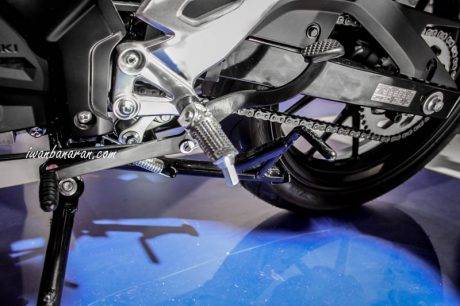 suzuki-gsx150r-46