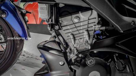 suzuki-gsx150r-57