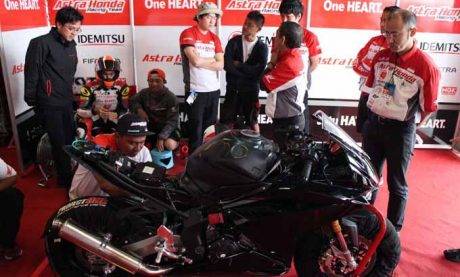 cbr250rr-versi-balap-3