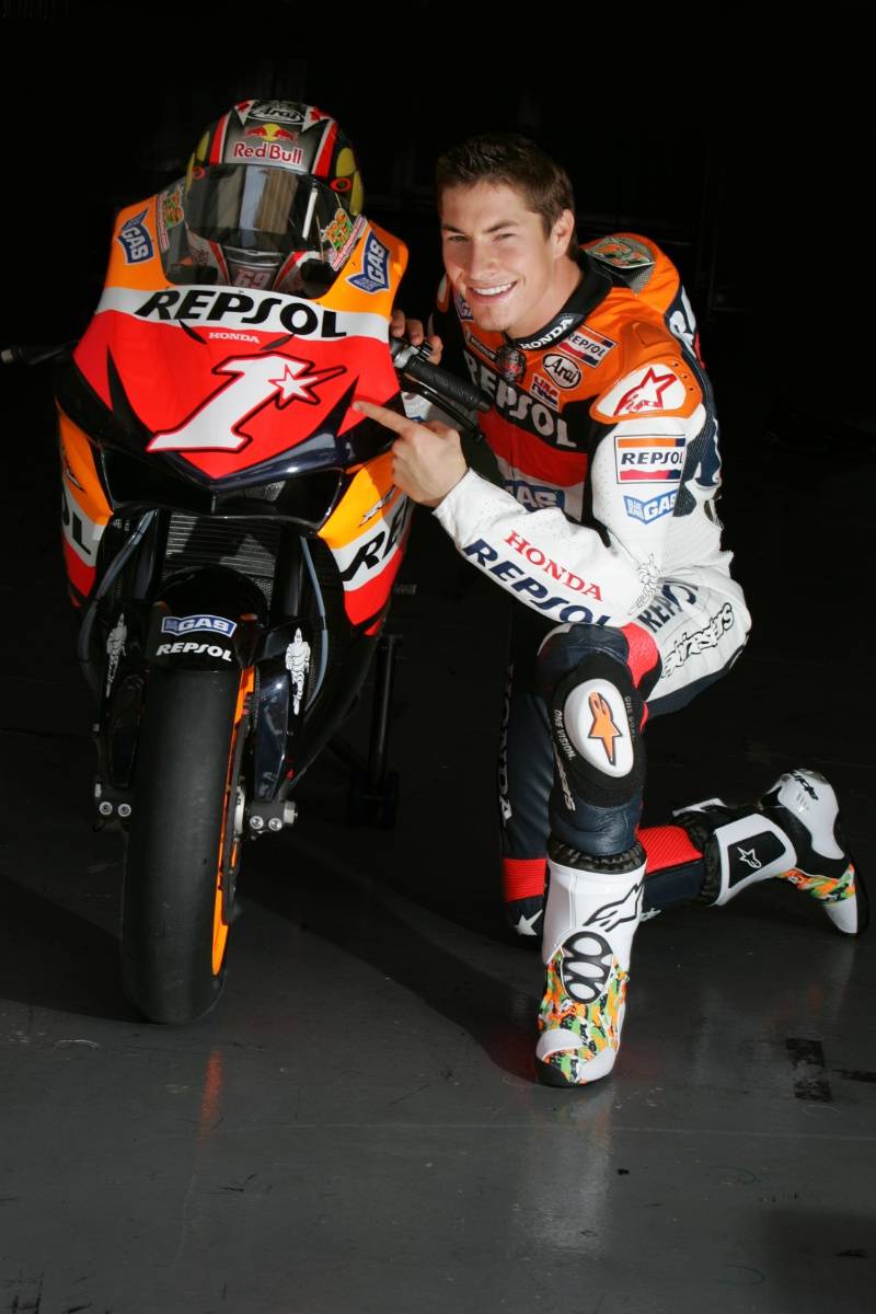 Motogp akan boyong 4 motor Nicky Hayden di Mugello…….termasuk RC211V versi 2006 !