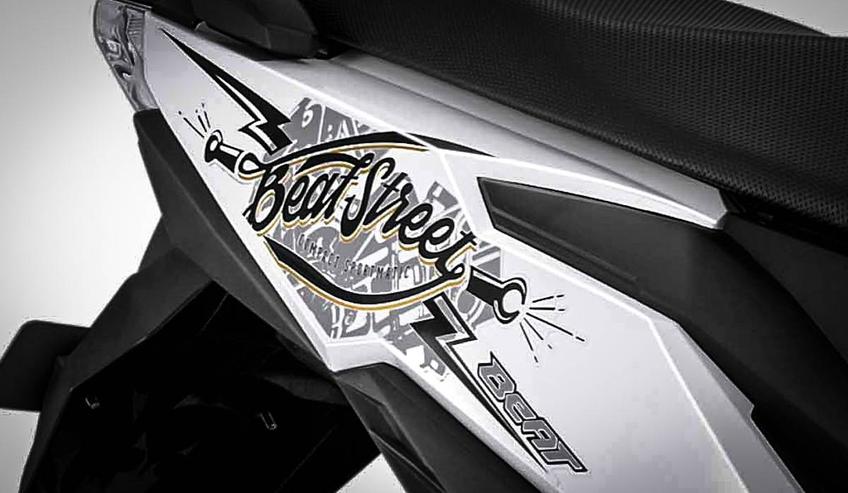 Stop press : Honda rilis BeAT Street warna putih 2017……..berikut sosoknya !