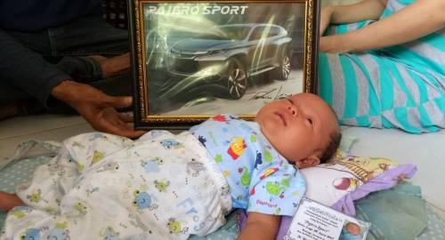 Bayi ” Pajero Sport” akhirnya ditemukan dan diganjar hadiah oleh Mitsubishi…..!