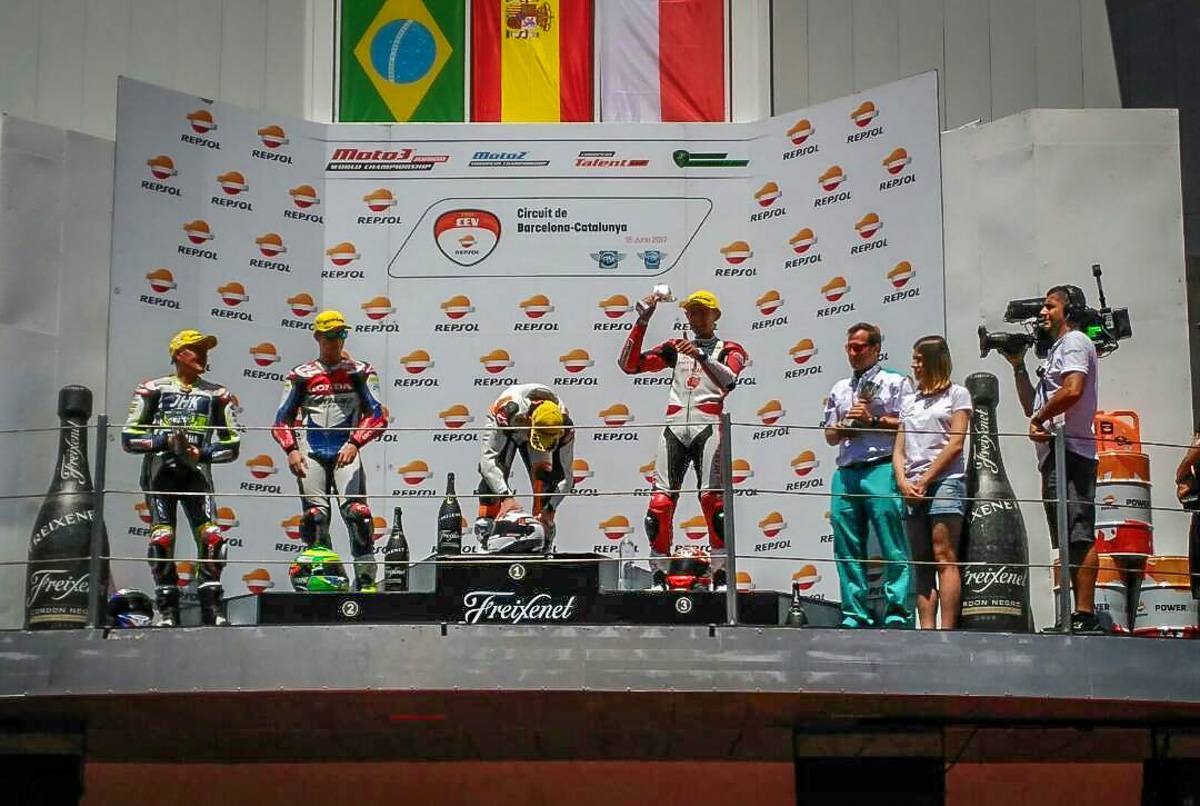 Race 1 CEV Spanyol : Dimas Ekky membuat Indonesia bangga….asah skill mulai terlihat !