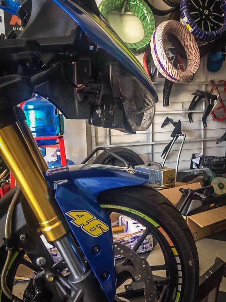 Modifikasi Suzuki GSX-R150 menggunakan suspensi USD Yamaha Xabre……padaattt !!!