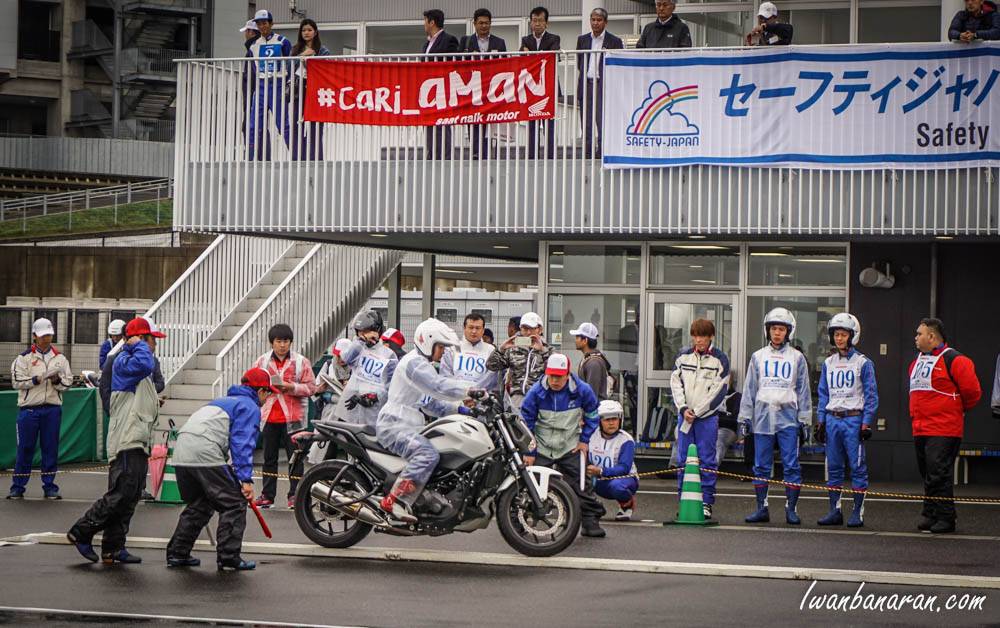 Hastag Cari_Aman nongol di Suzuka Jepang. Sadizzz kiii !!