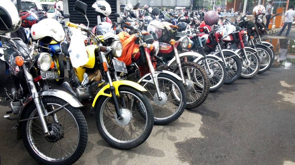 1000 bikers Suzuki lakukan Sunmori di Jakarta, wah ada motor jadul A100 cak !