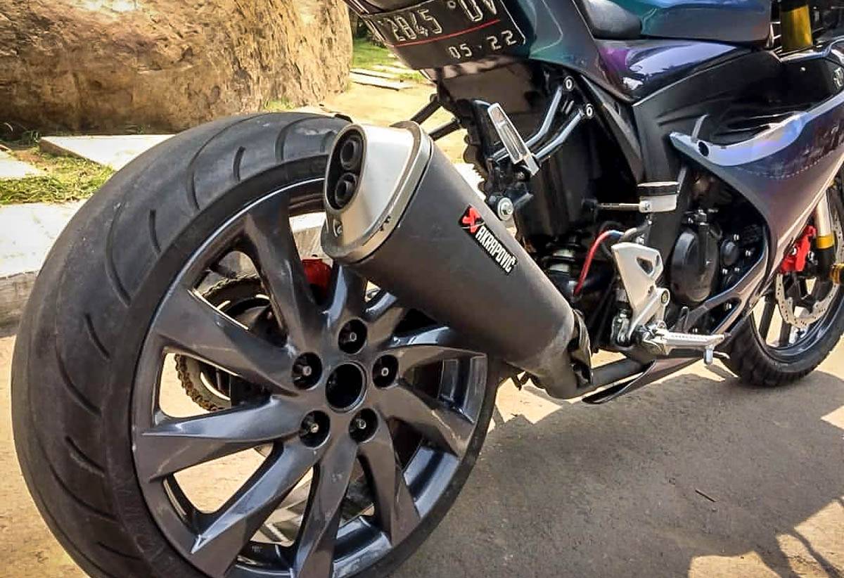 Modifikasi SINGLE ARM Suzuki GSX-R150, seremmm !!
