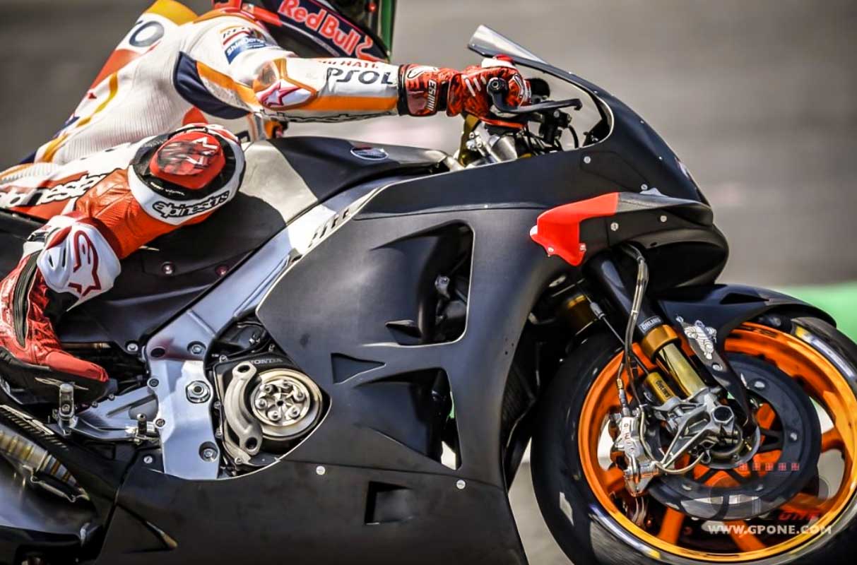 Marc Marquez buka misteri Honda RC213V black color test Catalunya !