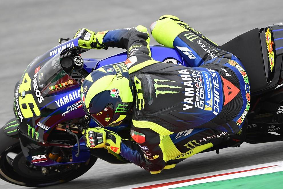 ” Masalah Yamaha adalah top speed..” seru Valentino Rossi