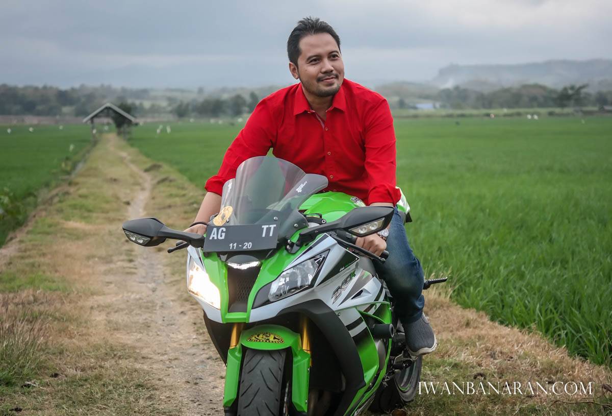 Sesi foto moge ditengah sawah, jangan remehkan biker kota kecil !!