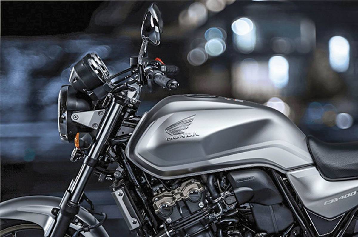 Penampakan Honda CB400 Limited Edition Superfour, si klasik yang kurang ajar tenan !!