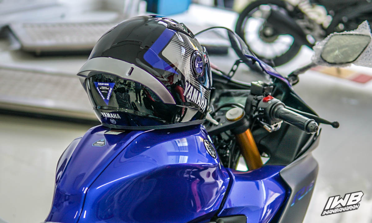 Inilah Helm Hadiah Yamaha R15 V4, woww ada spoilernya cak !!!