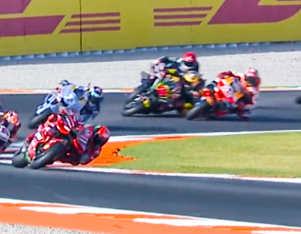 Dihantam Marc Marquez, Marco Bezzecchi…” Dia pembalap Terkotor di Motogp !! ” serunya