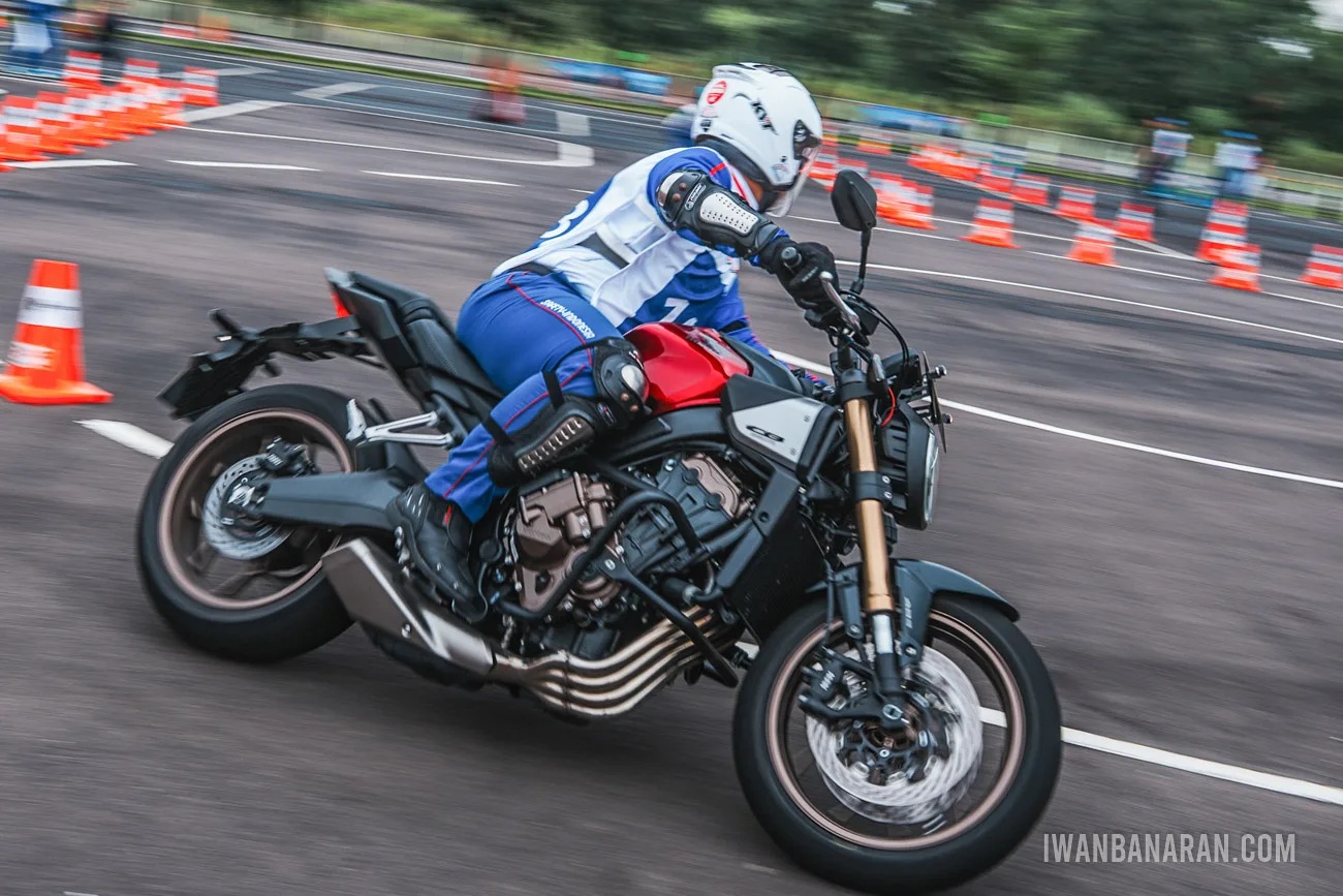 Kalibrasi Skill “Tekuk Stang” ….Inilah Instruktur Safety Riding Terbaik se-Indonesia 2026 !!
