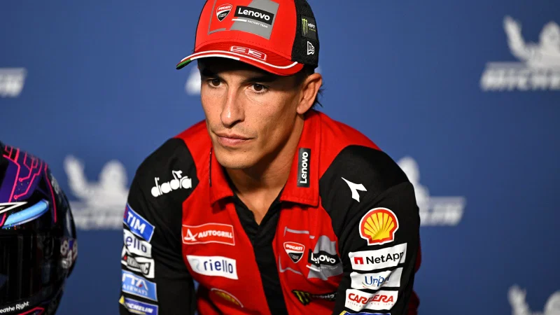 ” Aku tidak Bisa Mengontrol lengan Kananku..” tukas Marquez !!