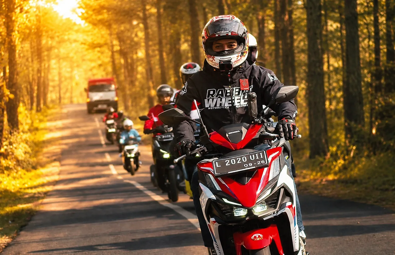 Turing Banyuwangi 170km nunggang Vario EVO 160….Konsumsi BBM-nya Parah !!!