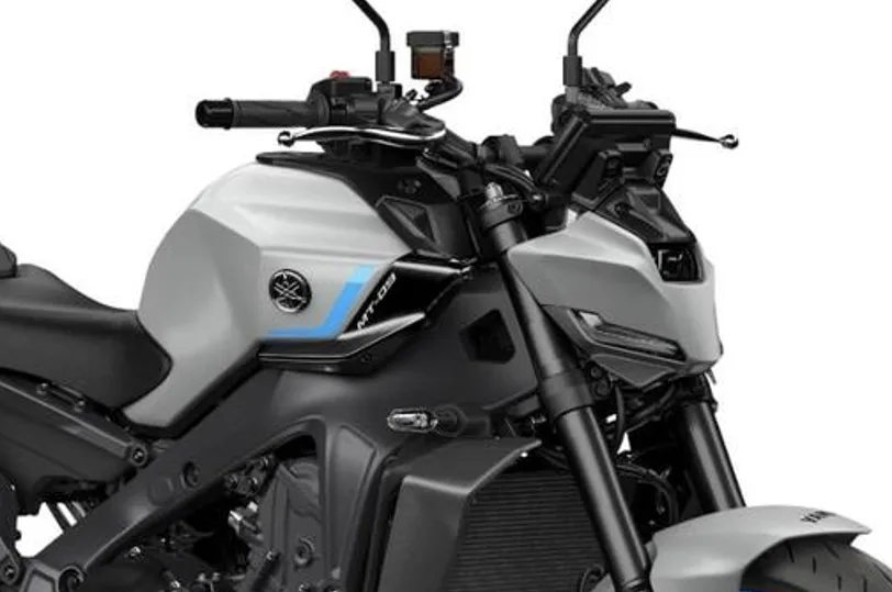 Yamaha MT-09 / SP / Y-AMT ABS….Evolusi Sempurna Naked Bike Tiga Silinder !!!