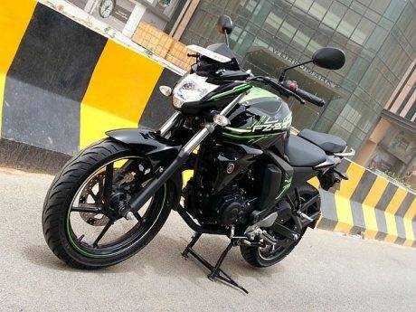 2014-yamaha-fz-version-2-gallery-1_640x480