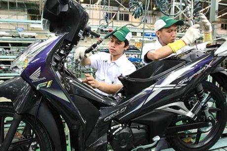 Supra-X125-Helm-In-Warna-Baru-3