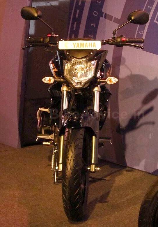 Yamaha-FZ-S-V2-Pics-front