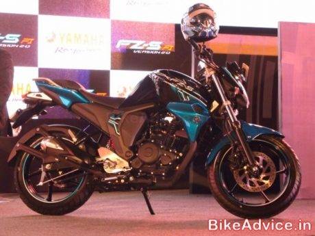 Yamaha-FZ-S-V2-Pics-side-blue-600x450