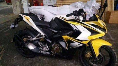 Bajaj-Pulsar-200SS-Spy-Pics-side