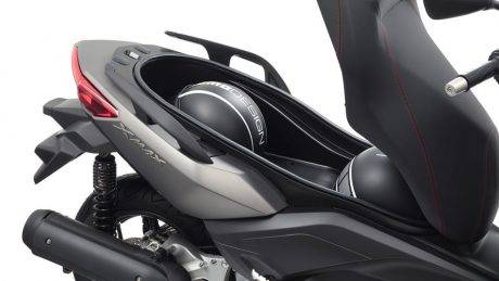 2015-Yamaha-XMAX-125-ABS-EU-Matt-Grey-Detail-007