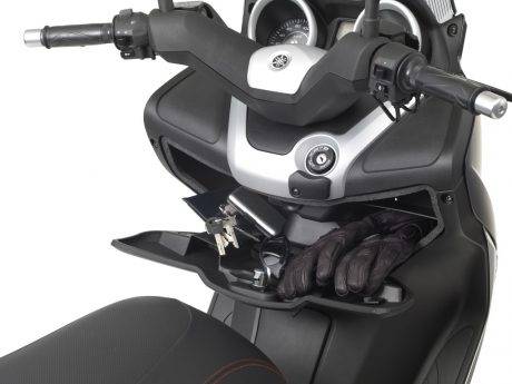 yamaha-reveals-2010-x-max-250-and-125-scooters_13