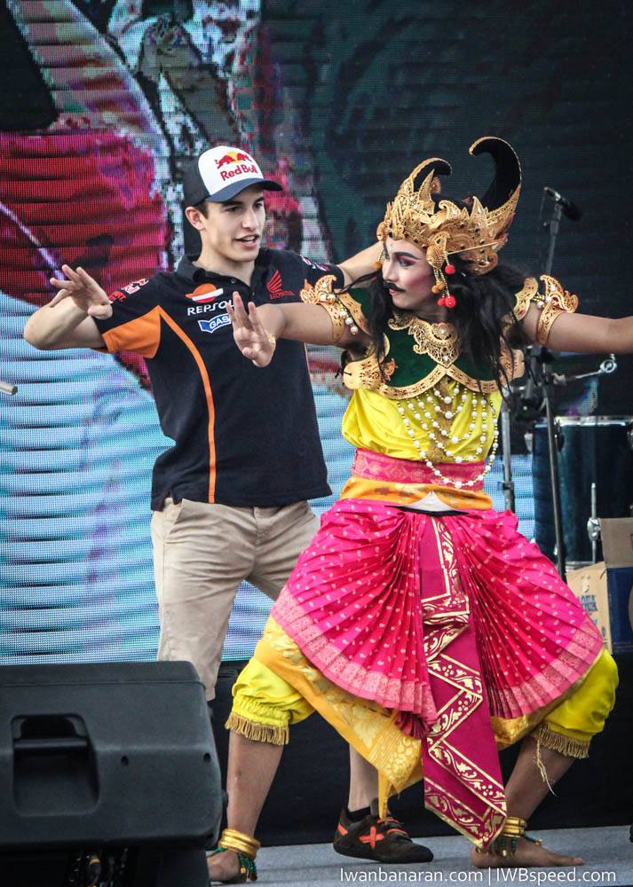Marc Marquez Bali Dance (1)