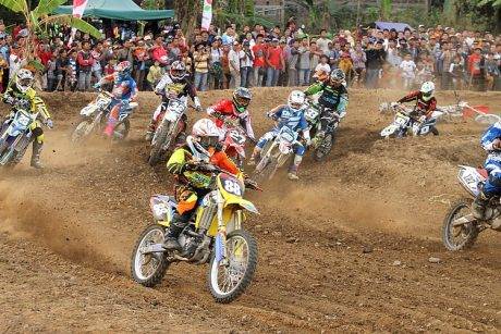 SUzuki Motocross (2)