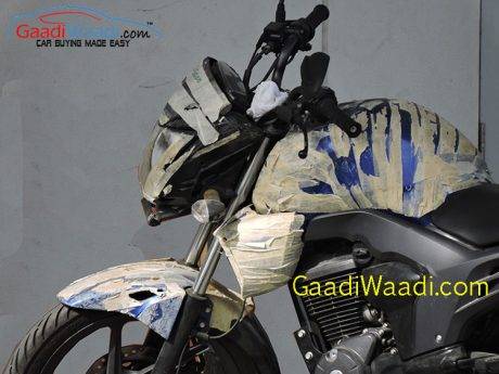 2015-Honda-CB-Trigger-facelift-spied