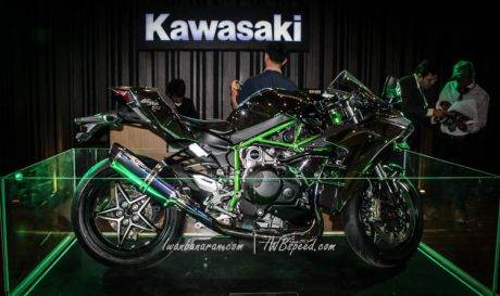 kawasaki GIASS 2015 (4)