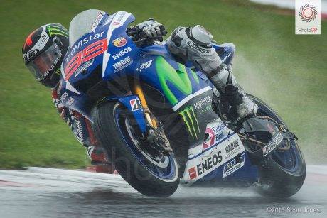 Jorge-Lorenzo-SIlverstone-2015