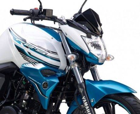 Yamaha-FZ-S-v2-White-Shark1