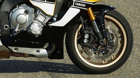 Yamaha R1 speed block (2)